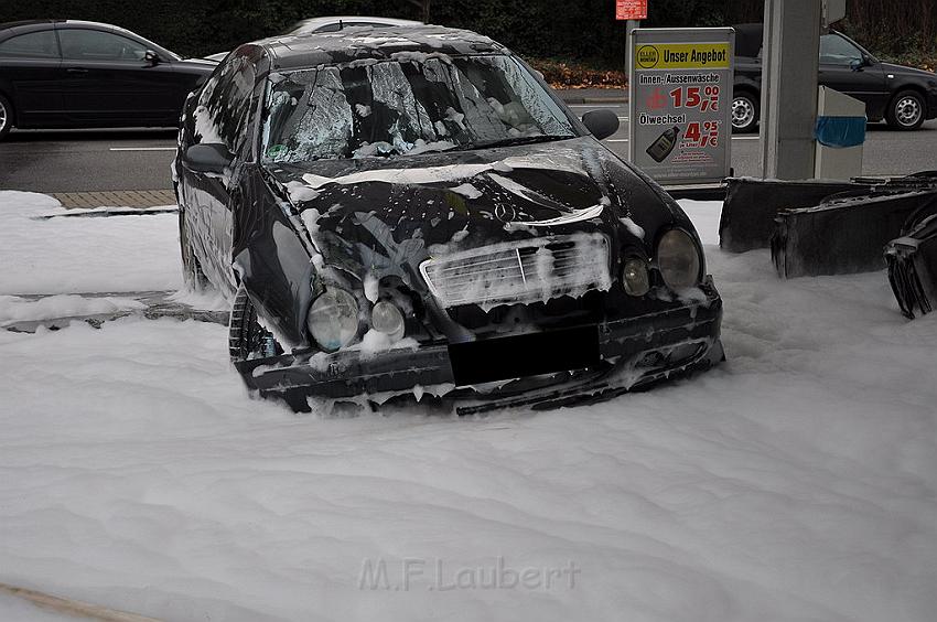 Tanksaeule umgefahren in Leverkusen P20.JPG